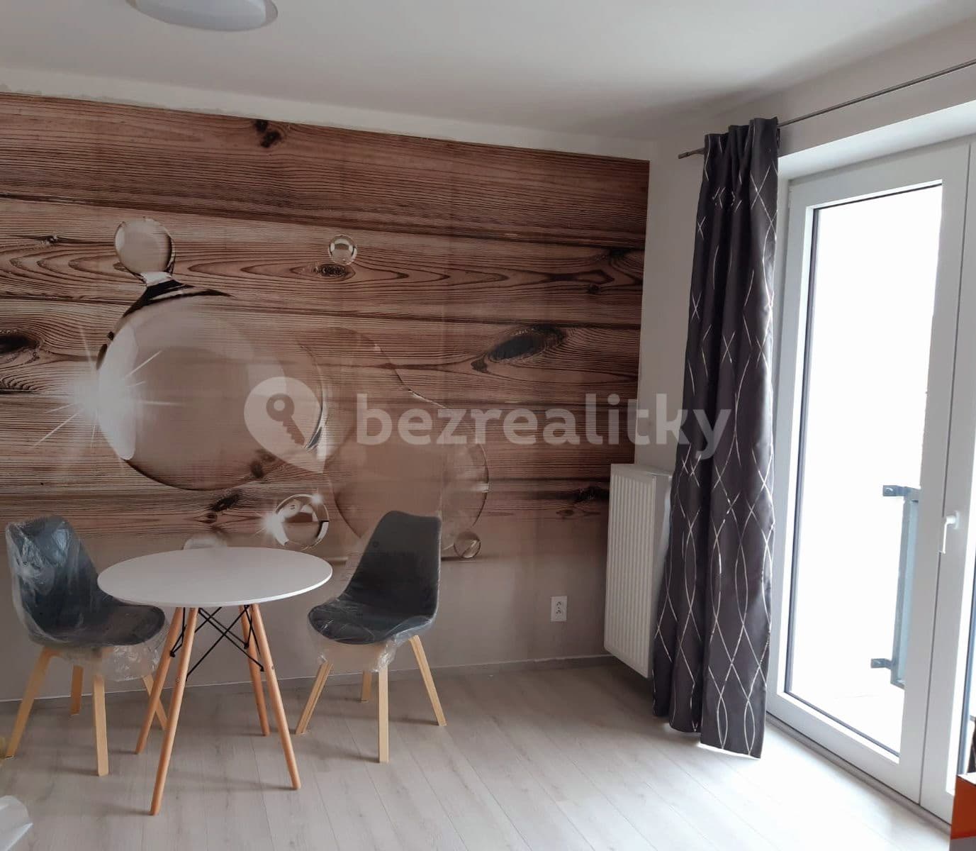 Studio flat to rent, 37 m², U Velkého rybníka, Plzeň, Plzeňský Region Studio flat to rent, 37 m², U Velkého rybníka, Plzeň, Plzeňský Region
