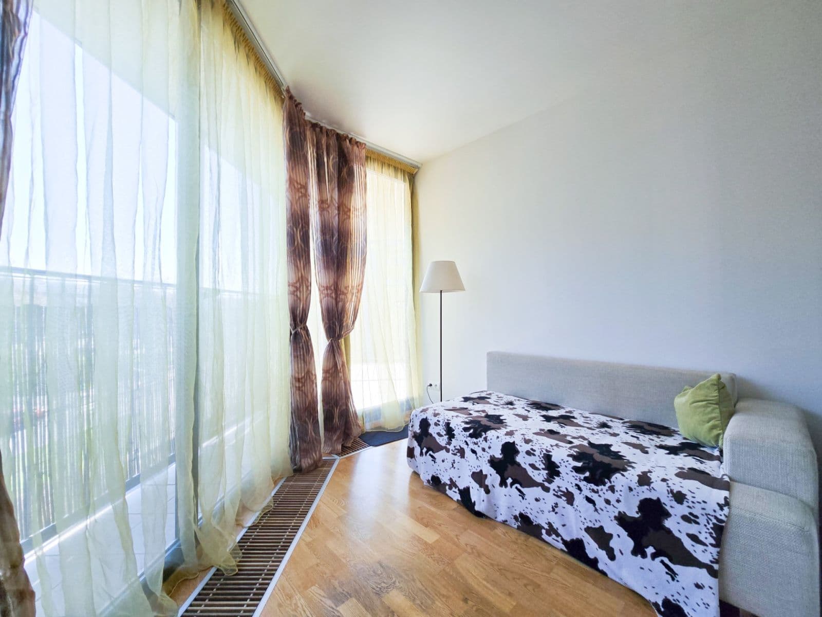 1 bedroom with open-plan kitchen flat to rent, 81 m², Ke Kapslovně, Prague, Prague 1 bedroom with open-plan kitchen flat to rent, 81 m², Ke Kapslovně, Prague, Prague