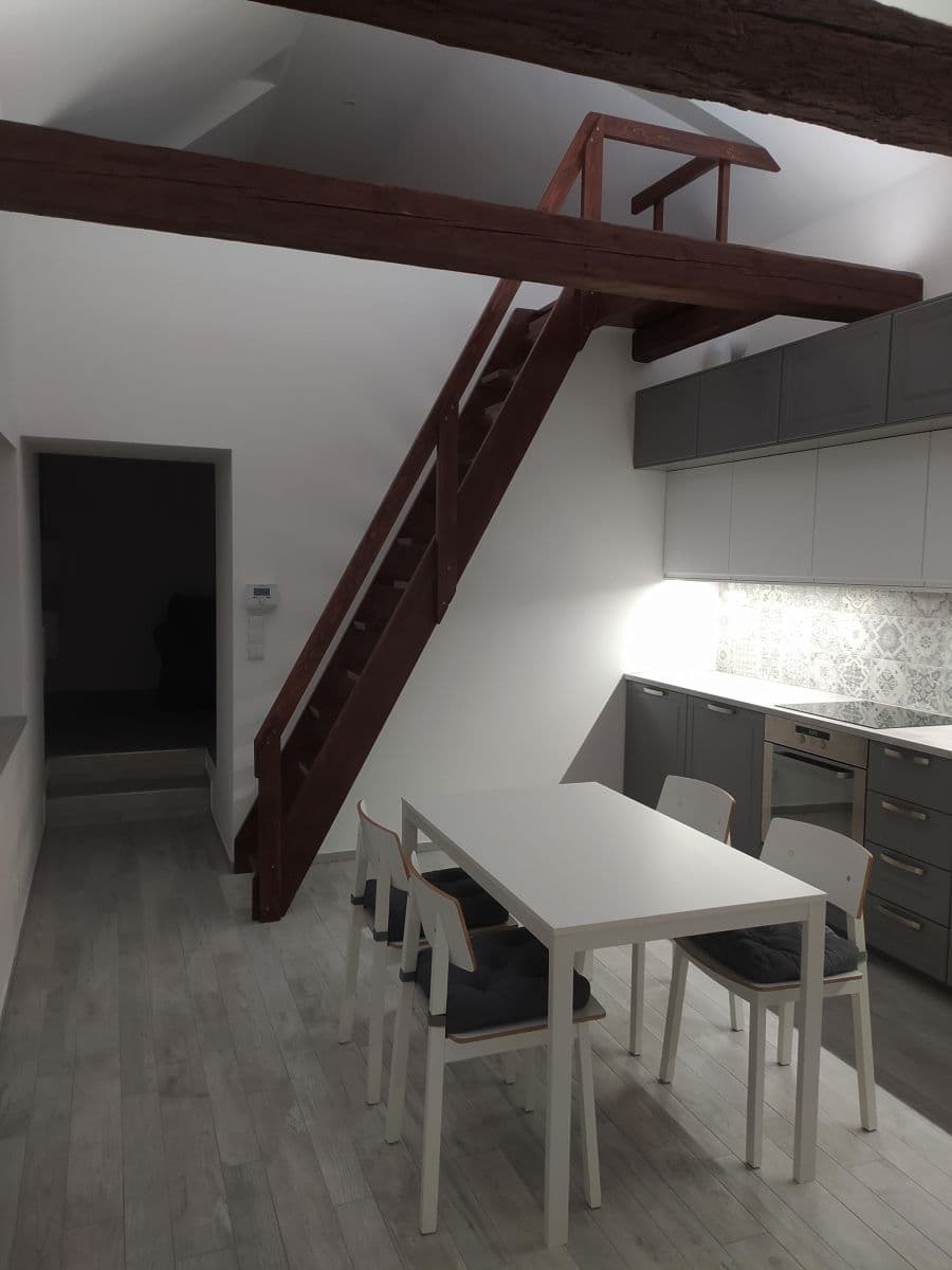 1 bedroom with open-plan kitchen flat to rent, 46 m², Čisovická, Mníšek pod Brdy, Středočeský Region 1 bedroom with open-plan kitchen flat to rent, 46 m², Čisovická, Mníšek pod Brdy, Středočeský Region