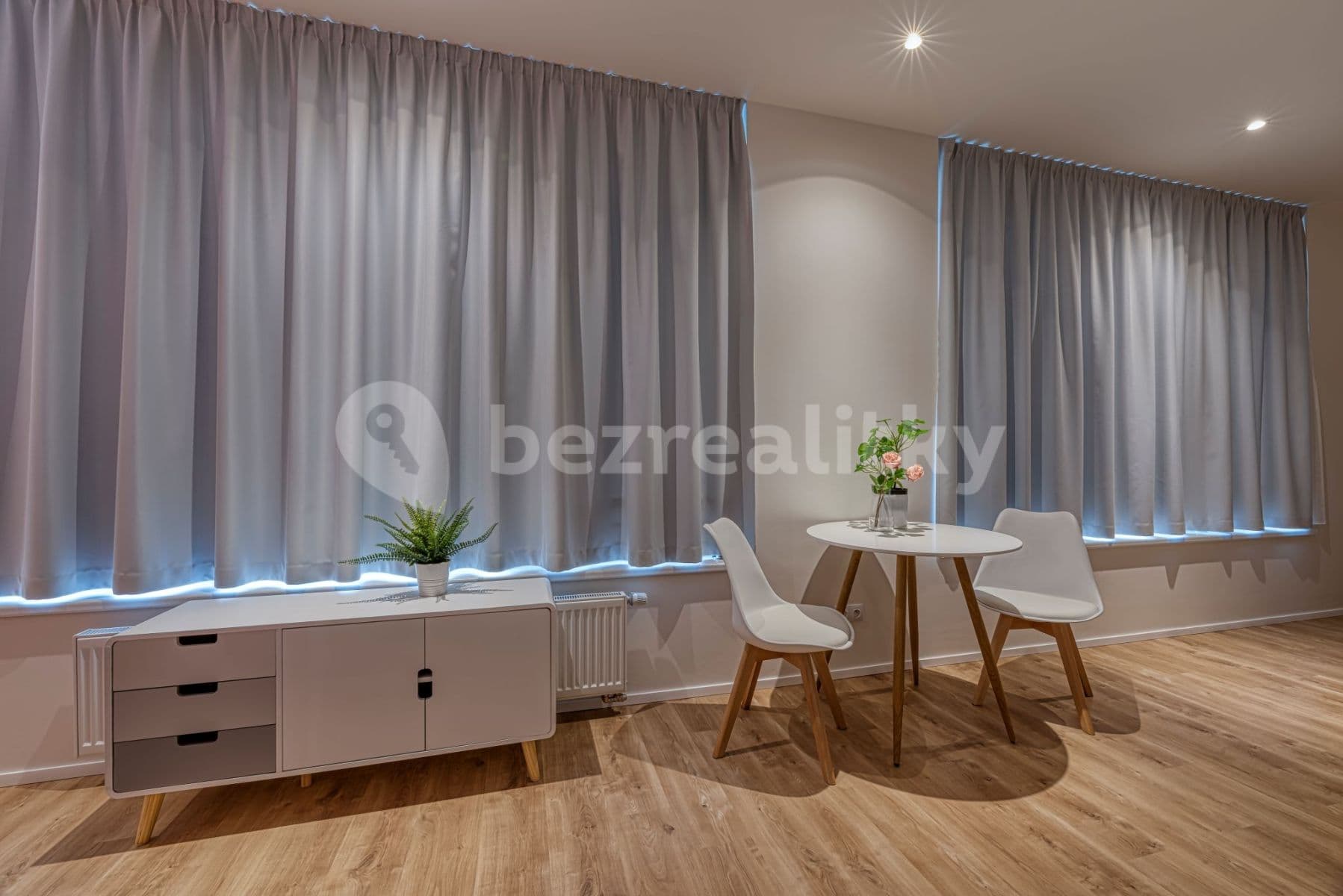 1 bedroom with open-plan kitchen flat to rent, 43 m², Mukařovského, Prague, Prague 1 bedroom with open-plan kitchen flat to rent, 43 m², Mukařovského, Prague, Prague