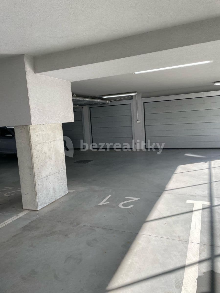 garage to rent, 15 m², Klatovská, Brno, Jihomoravský Region