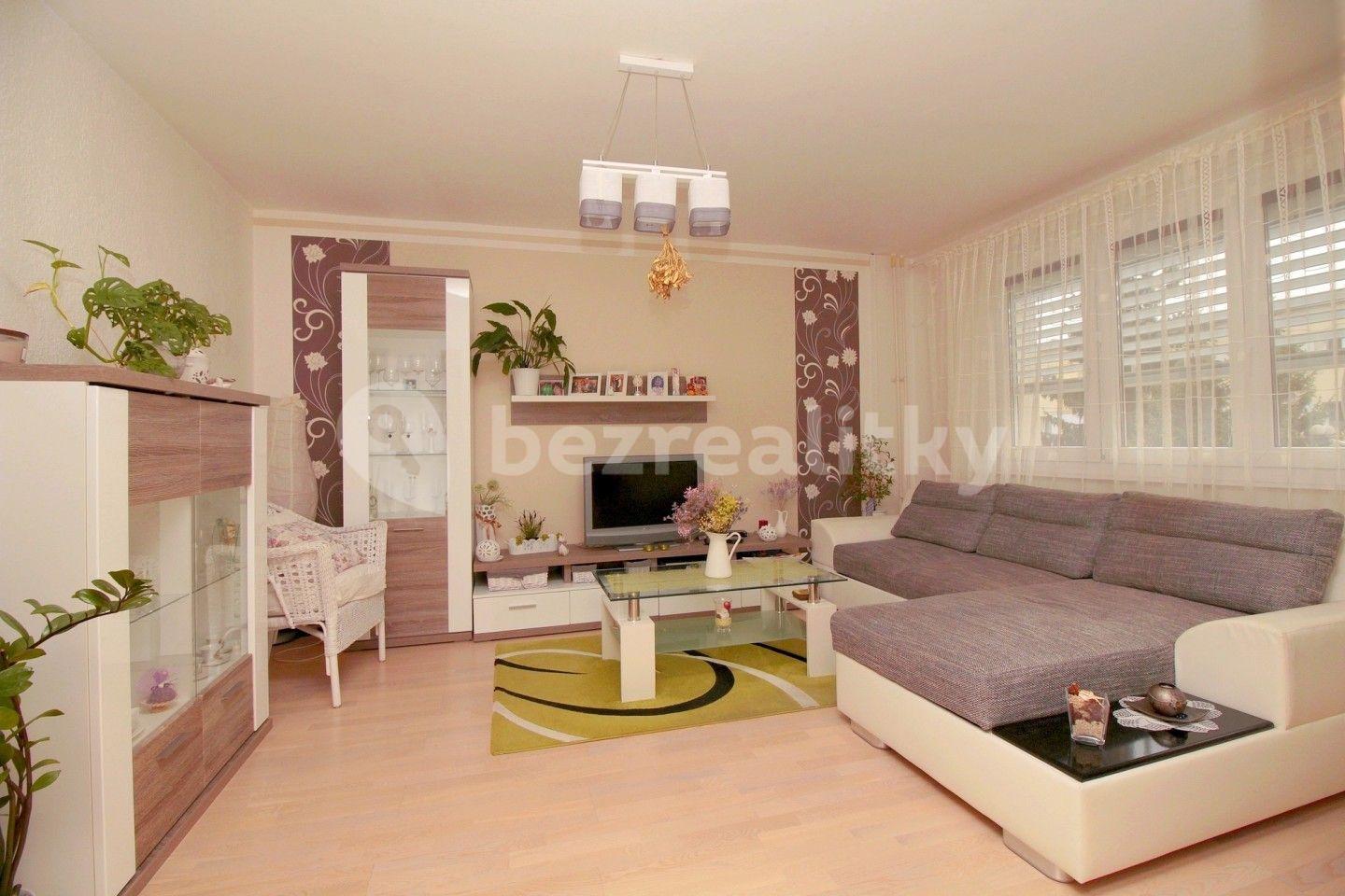 3 bedroom flat for sale, 61 m², Markovická, Hradec Králové, Královéhradecký Region