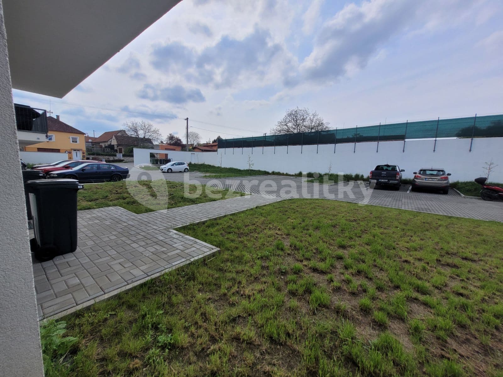 Studio flat to rent, 37 m², Zlončice, Středočeský Region Studio flat to rent, 37 m², Zlončice, Středočeský Region