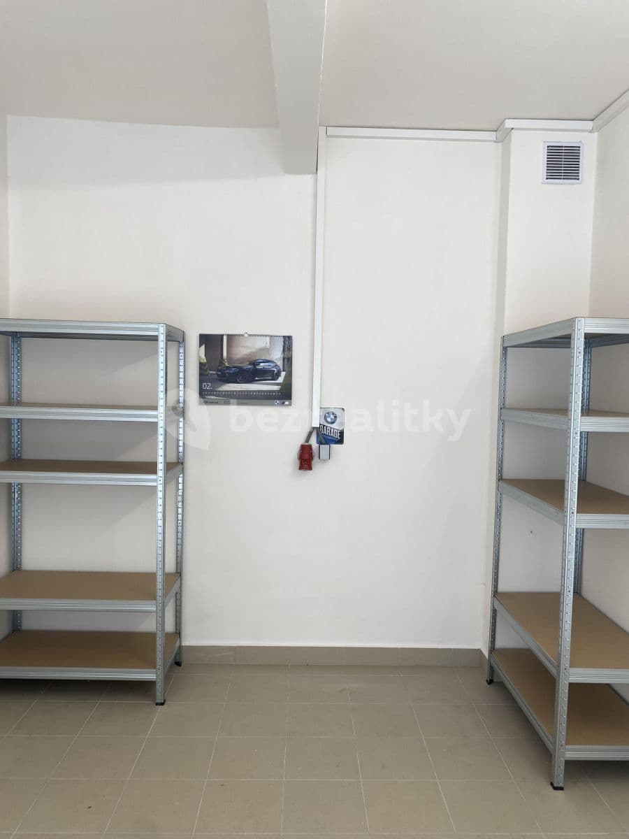 garage to rent, 15 m², Lublaňská, Prague, Prague garage to rent, 15 m², Lublaňská, Prague, Prague