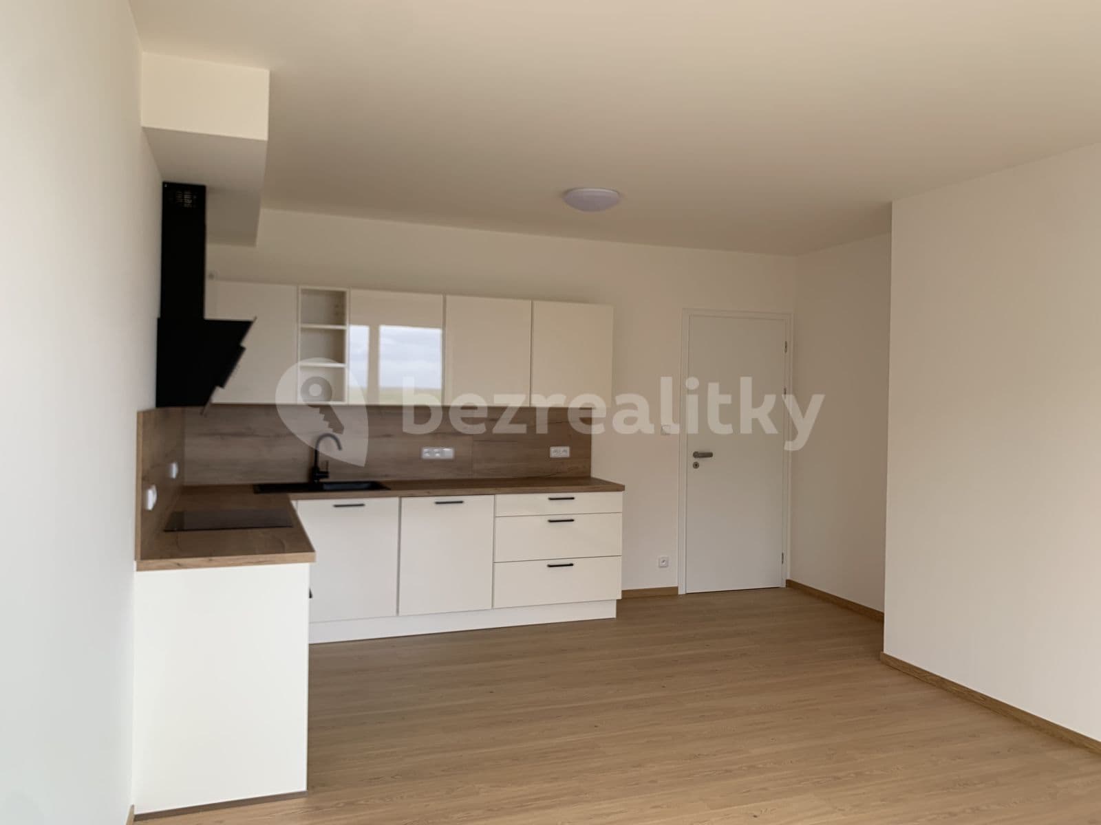 1 bedroom with open-plan kitchen flat to rent, 54 m², Drnovská, Prague, Prague 1 bedroom with open-plan kitchen flat to rent, 54 m², Drnovská, Prague, Prague