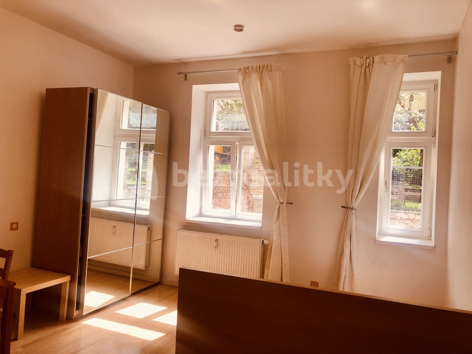 Studio flat to rent, 30 m², Bořivojova, Prague, Prague Studio flat to rent, 30 m², Bořivojova, Prague, Prague