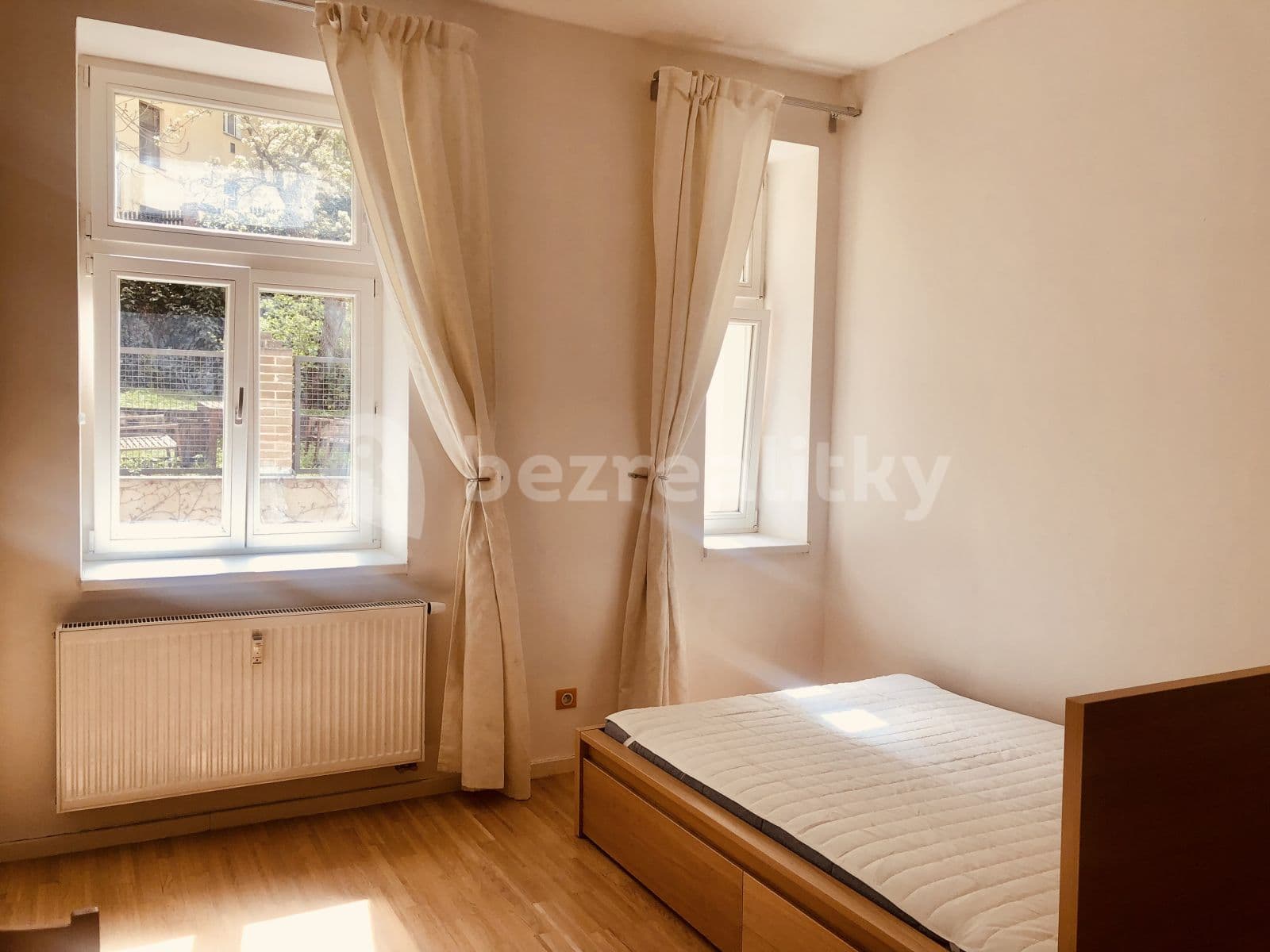 Studio flat to rent, 30 m², Bořivojova, Prague, Prague Studio flat to rent, 30 m², Bořivojova, Prague, Prague