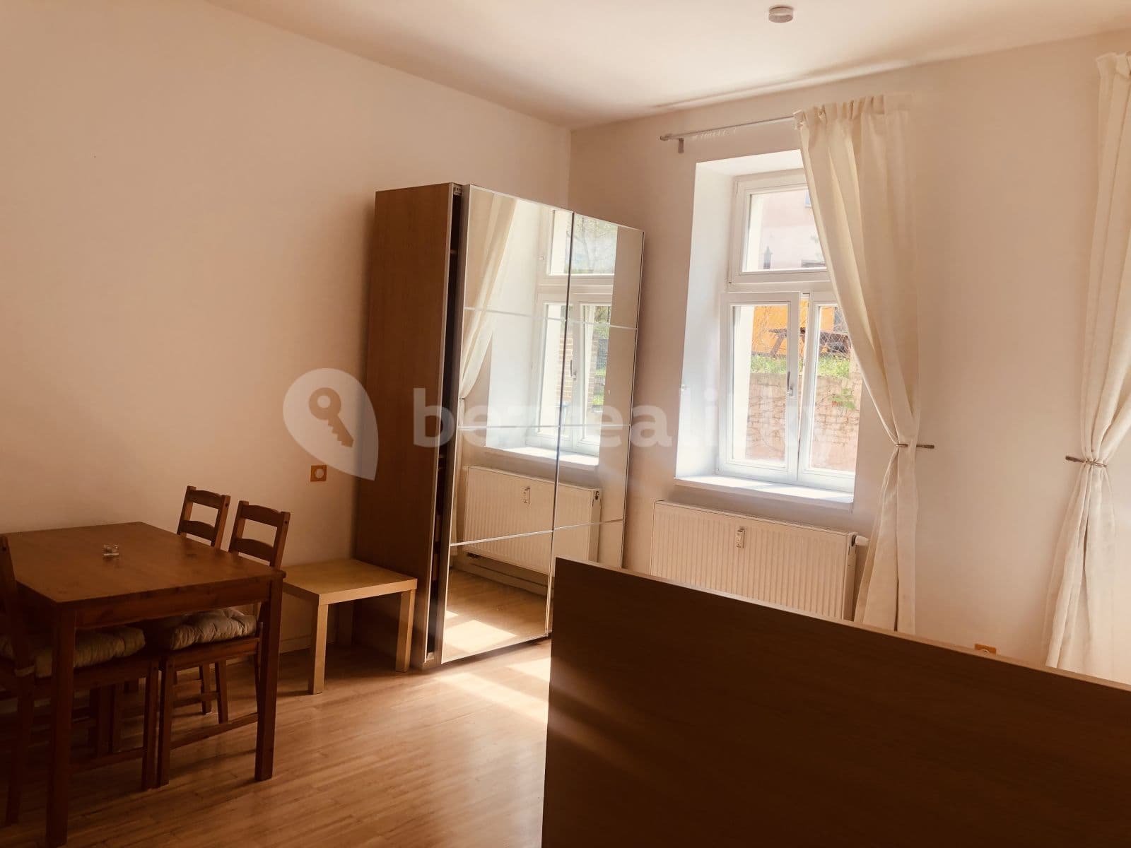 Studio flat to rent, 30 m², Bořivojova, Prague, Prague Studio flat to rent, 30 m², Bořivojova, Prague, Prague