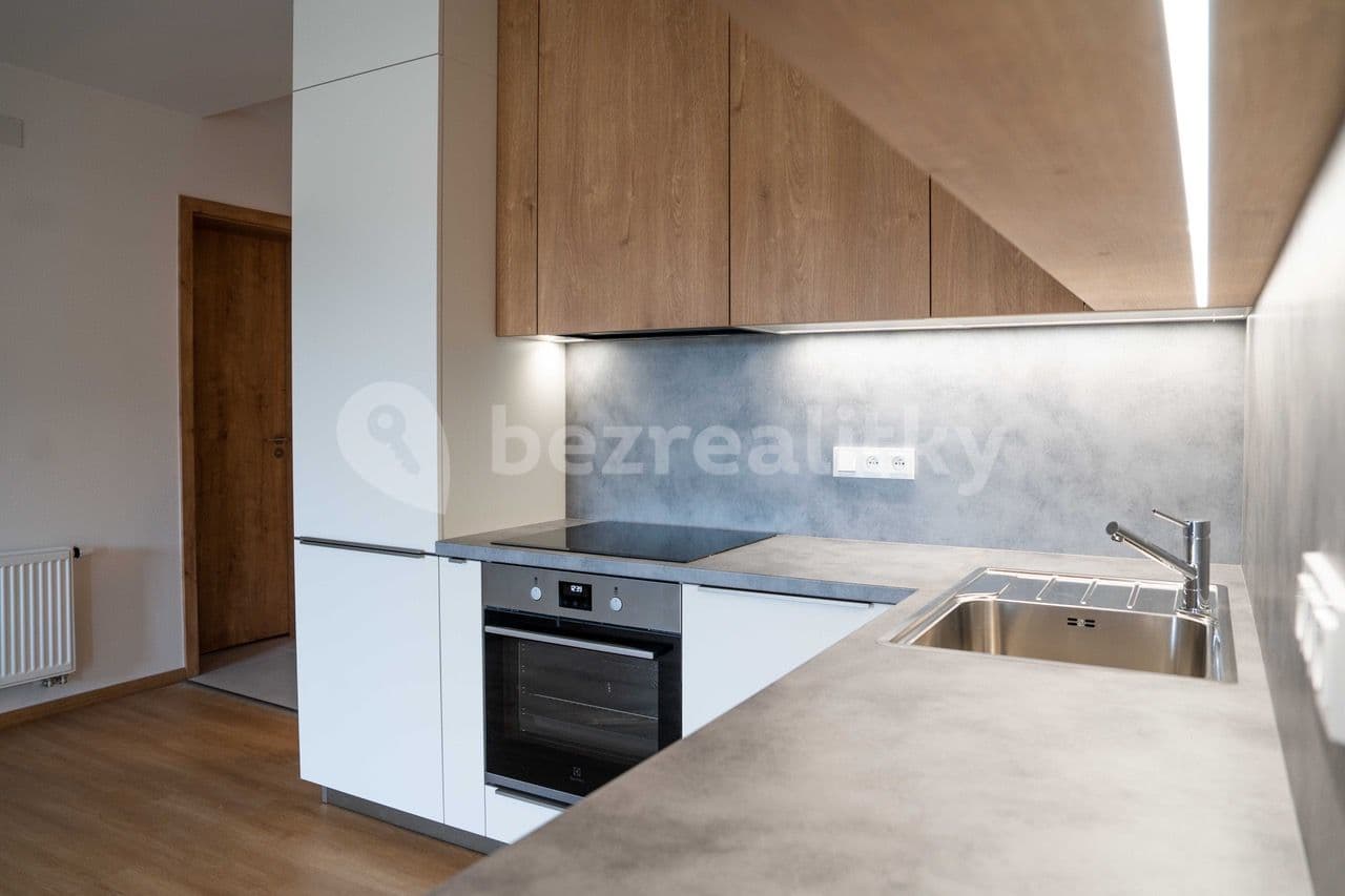 2 bedroom with open-plan kitchen flat to rent, 75 m², Čepkovská, Zlín, Zlínský Region 2 bedroom with open-plan kitchen flat to rent, 75 m², Čepkovská, Zlín, Zlínský Region