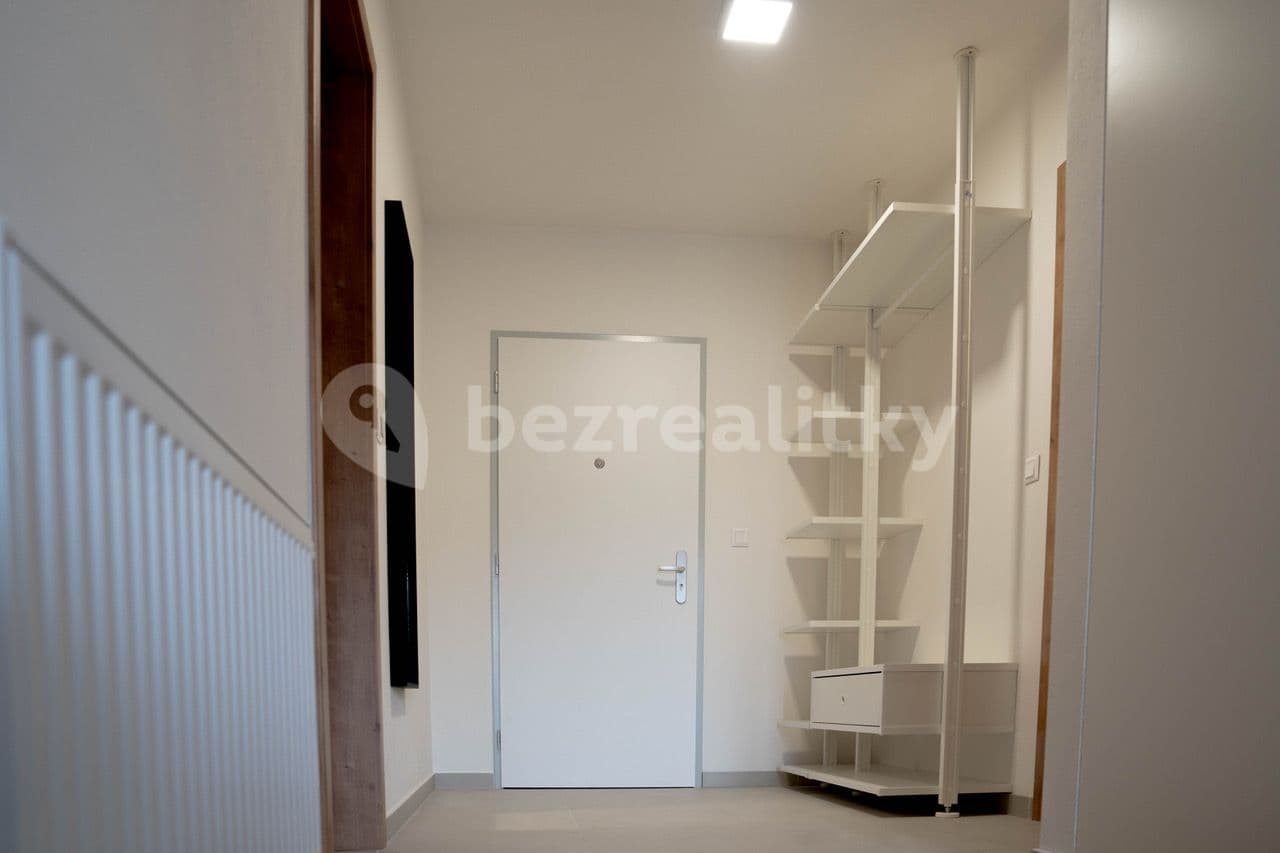 2 bedroom with open-plan kitchen flat to rent, 75 m², Čepkovská, Zlín, Zlínský Region 2 bedroom with open-plan kitchen flat to rent, 75 m², Čepkovská, Zlín, Zlínský Region