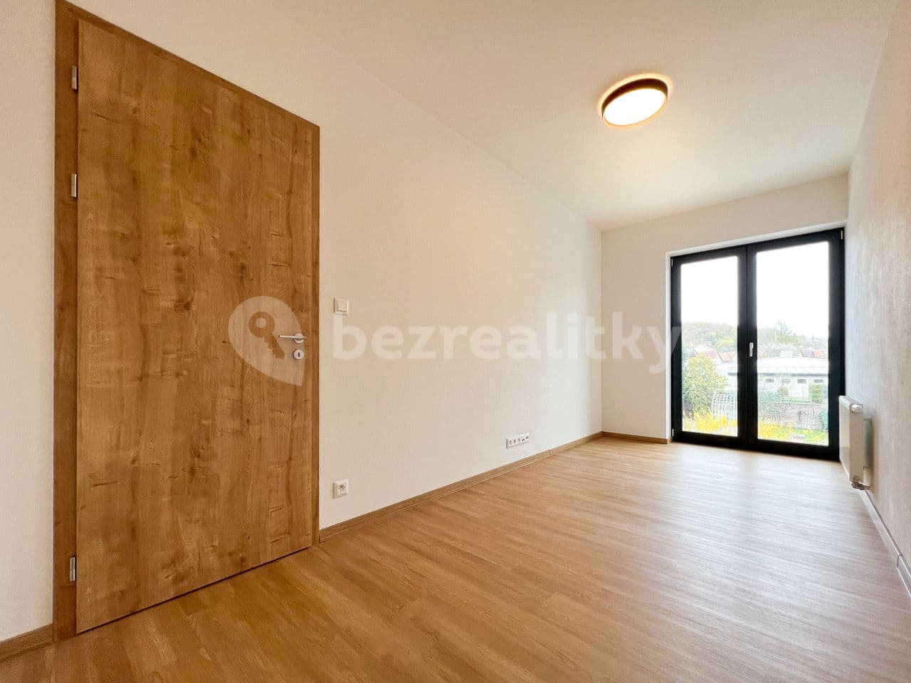 2 bedroom with open-plan kitchen flat to rent, 75 m², Čepkovská, Zlín, Zlínský Region 2 bedroom with open-plan kitchen flat to rent, 75 m², Čepkovská, Zlín, Zlínský Region