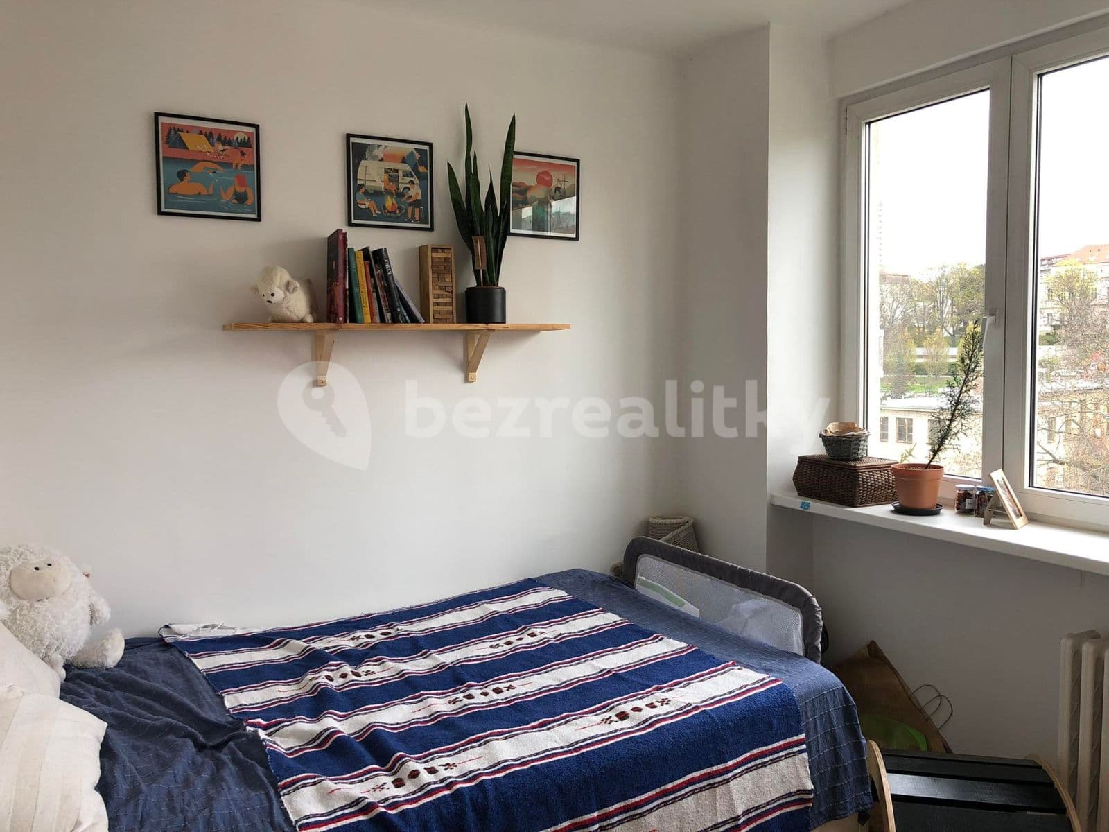 2 bedroom with open-plan kitchen flat to rent, 60 m², Ruská, Prague, Prague 2 bedroom with open-plan kitchen flat to rent, 60 m², Ruská, Prague, Prague