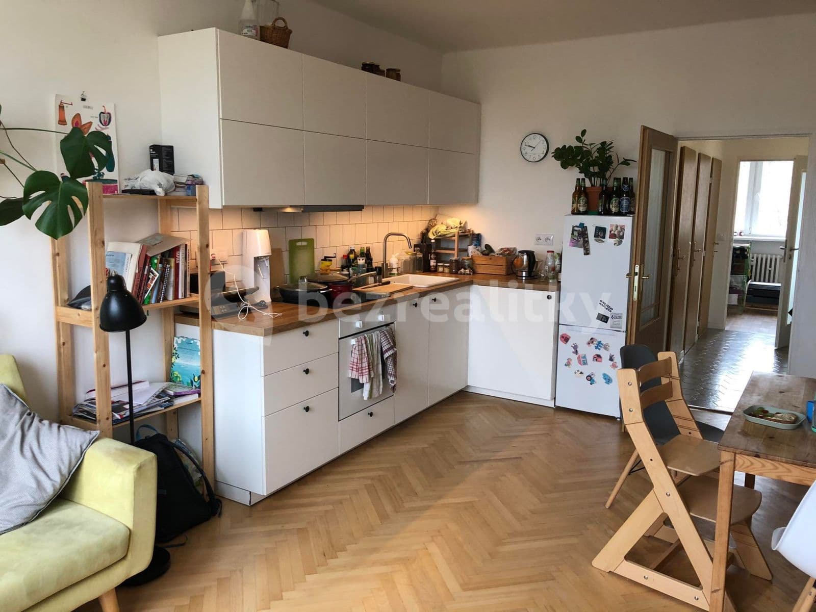2 bedroom with open-plan kitchen flat to rent, 60 m², Ruská, Prague, Prague 2 bedroom with open-plan kitchen flat to rent, 60 m², Ruská, Prague, Prague