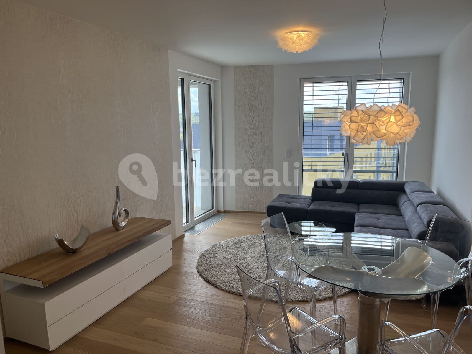 1 bedroom with open-plan kitchen flat to rent, 55 m², Hodonínská, Prague, Prague 1 bedroom with open-plan kitchen flat to rent, 55 m², Hodonínská, Prague, Prague
