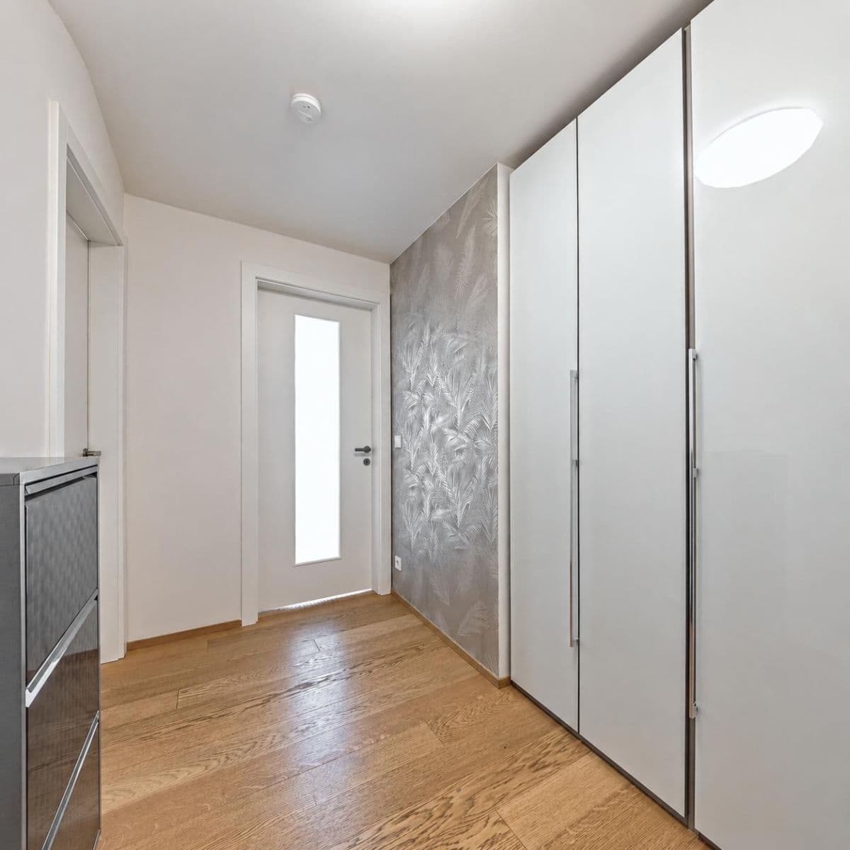 1 bedroom with open-plan kitchen flat to rent, 55 m², Hodonínská, Prague, Prague 1 bedroom with open-plan kitchen flat to rent, 55 m², Hodonínská, Prague, Prague