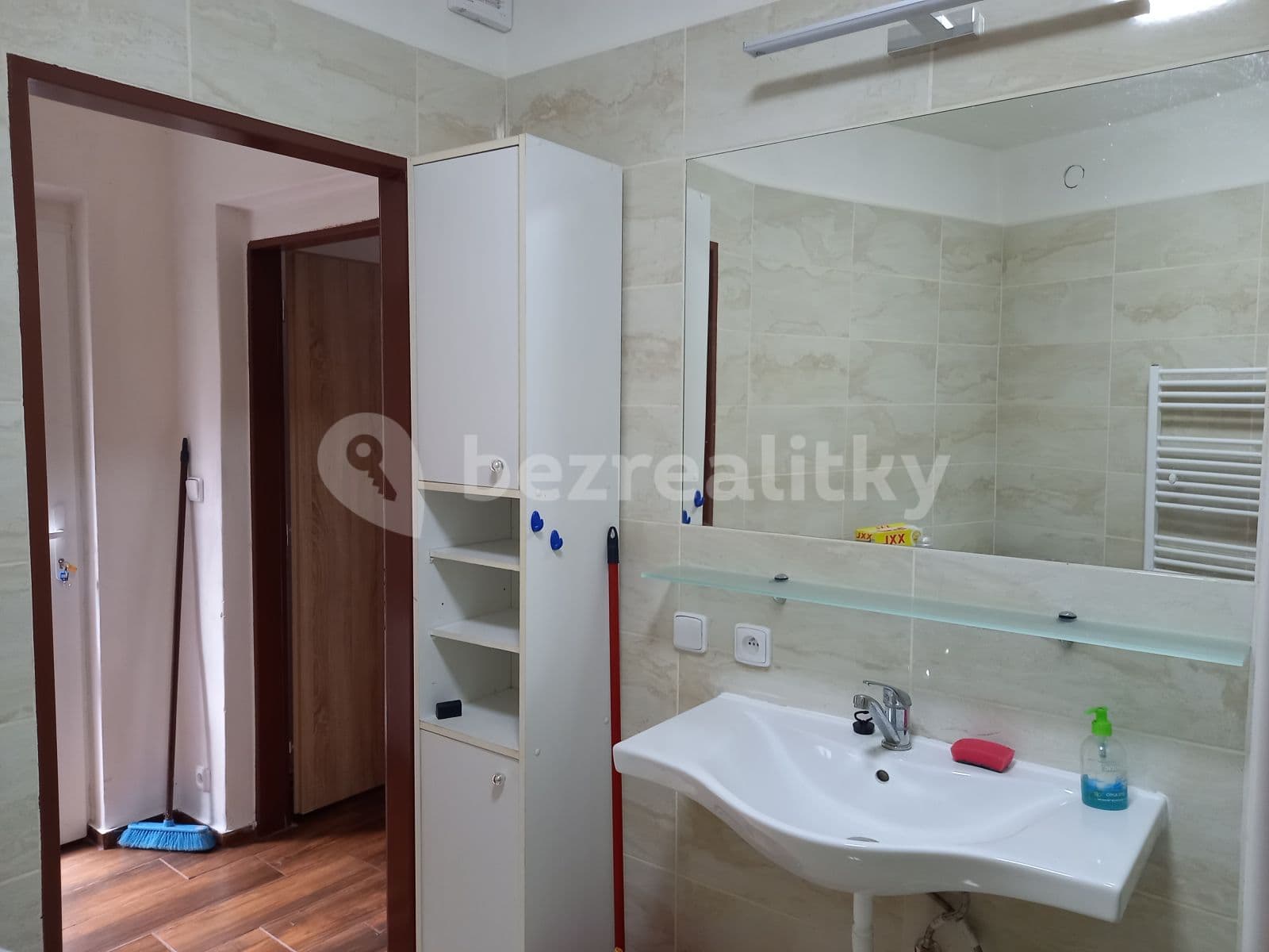 Studio flat to rent, 38 m², Do Klecánek, Klecany, Středočeský Region Studio flat to rent, 38 m², Do Klecánek, Klecany, Středočeský Region