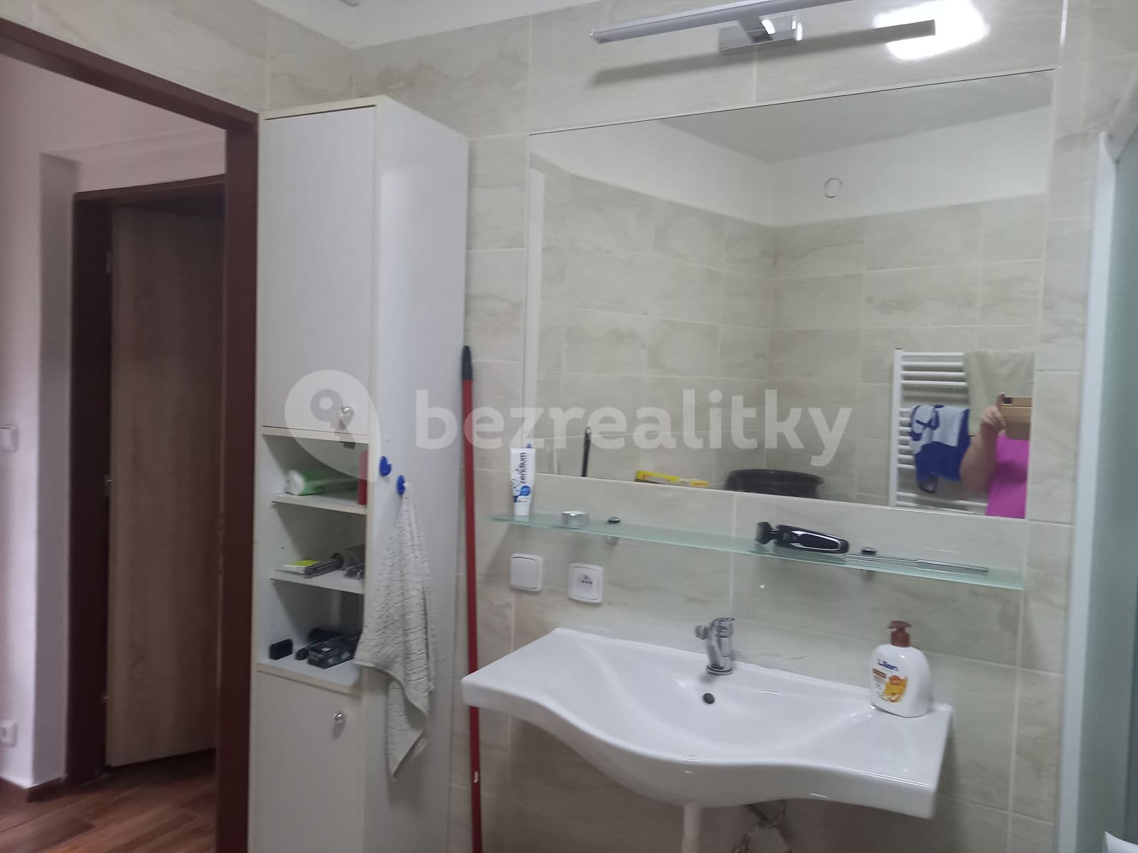 Studio flat to rent, 38 m², Do Klecánek, Klecany, Středočeský Region Studio flat to rent, 38 m², Do Klecánek, Klecany, Středočeský Region