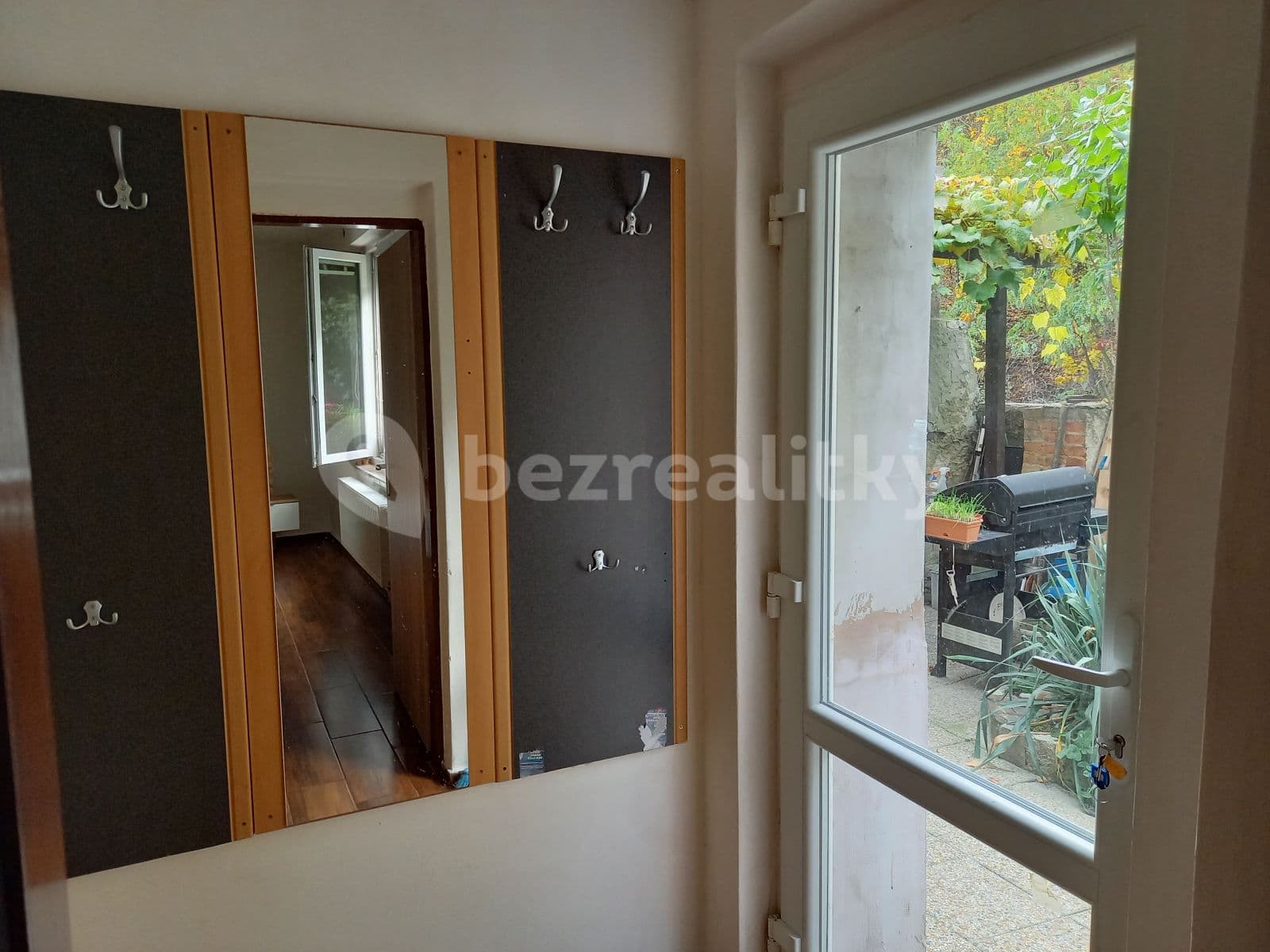 Studio flat to rent, 38 m², Do Klecánek, Klecany, Středočeský Region Studio flat to rent, 38 m², Do Klecánek, Klecany, Středočeský Region