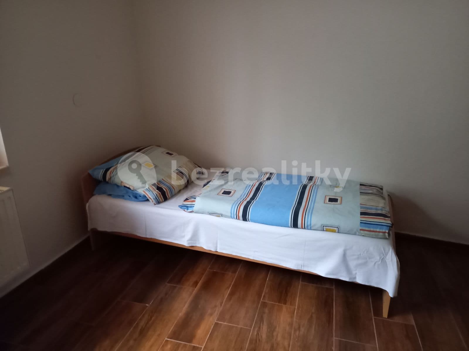 Studio flat to rent, 38 m², Do Klecánek, Klecany, Středočeský Region Studio flat to rent, 38 m², Do Klecánek, Klecany, Středočeský Region