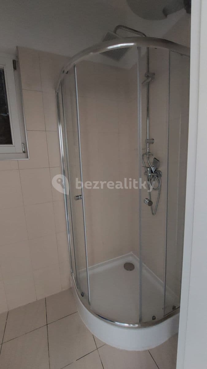 2 bedroom with open-plan kitchen flat to rent, 72 m², Veletržní, Prague, Prague 2 bedroom with open-plan kitchen flat to rent, 72 m², Veletržní, Prague, Prague