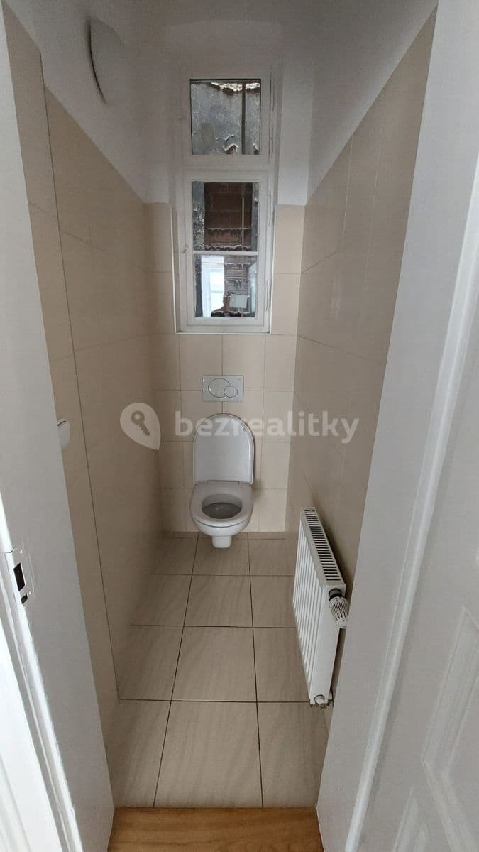 2 bedroom with open-plan kitchen flat to rent, 72 m², Veletržní, Prague, Prague 2 bedroom with open-plan kitchen flat to rent, 72 m², Veletržní, Prague, Prague