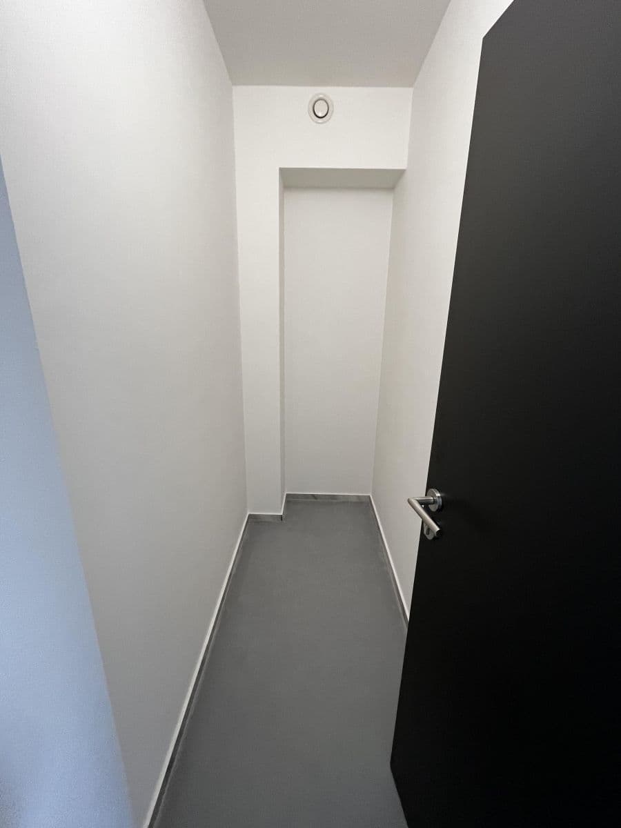 1 bedroom with open-plan kitchen flat to rent, 42 m², Kutná Hora, Středočeský Region 1 bedroom with open-plan kitchen flat to rent, 42 m², Kutná Hora, Středočeský Region