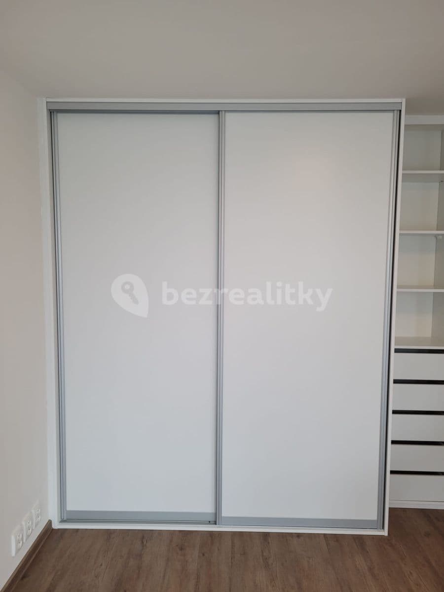 Studio flat to rent, 33 m², Sládkovičova, Prague, Prague Studio flat to rent, 33 m², Sládkovičova, Prague, Prague