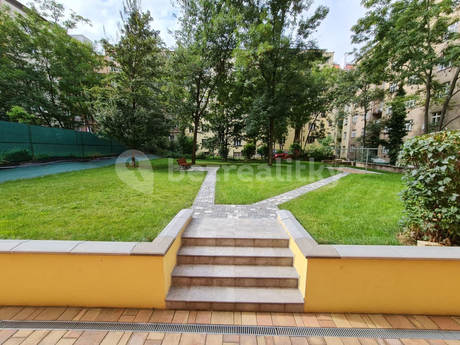 1 bedroom with open-plan kitchen flat to rent, 52 m², Jana Želivského, Prague, Prague 1 bedroom with open-plan kitchen flat to rent, 52 m², Jana Želivského, Prague, Prague