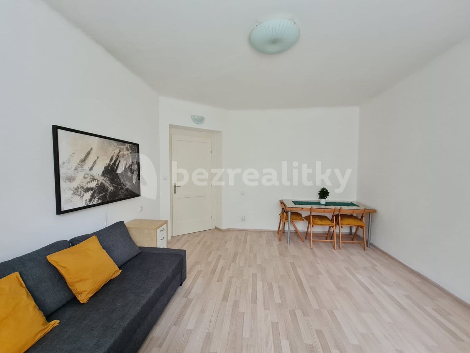 1 bedroom with open-plan kitchen flat to rent, 52 m², Jana Želivského, Prague, Prague 1 bedroom with open-plan kitchen flat to rent, 52 m², Jana Želivského, Prague, Prague