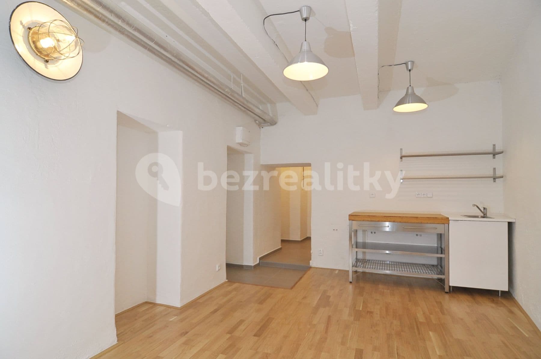 Studio flat to rent, 23 m², Přístavní, Prague, Prague Studio flat to rent, 23 m², Přístavní, Prague, Prague