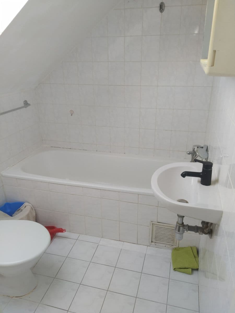 Small studio flat to rent, 35 m², Bělohorská, Prague, Prague Small studio flat to rent, 35 m², Bělohorská, Prague, Prague