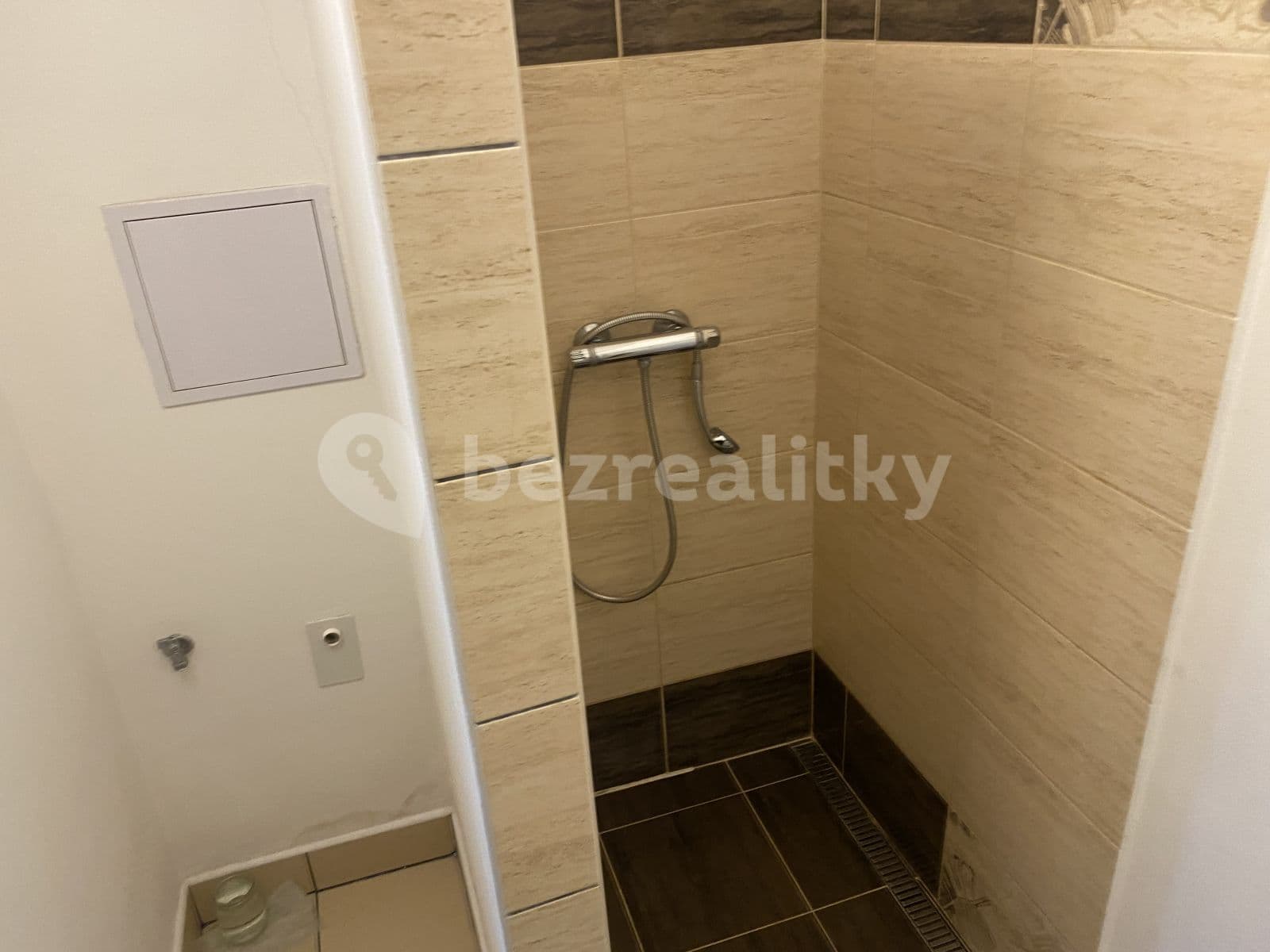 1 bedroom with open-plan kitchen flat to rent, 36 m², Husova, Brandýs nad Labem-Stará Boleslav, Středočeský Region 1 bedroom with open-plan kitchen flat to rent, 36 m², Husova, Brandýs nad Labem-Stará Boleslav, Středočeský Region