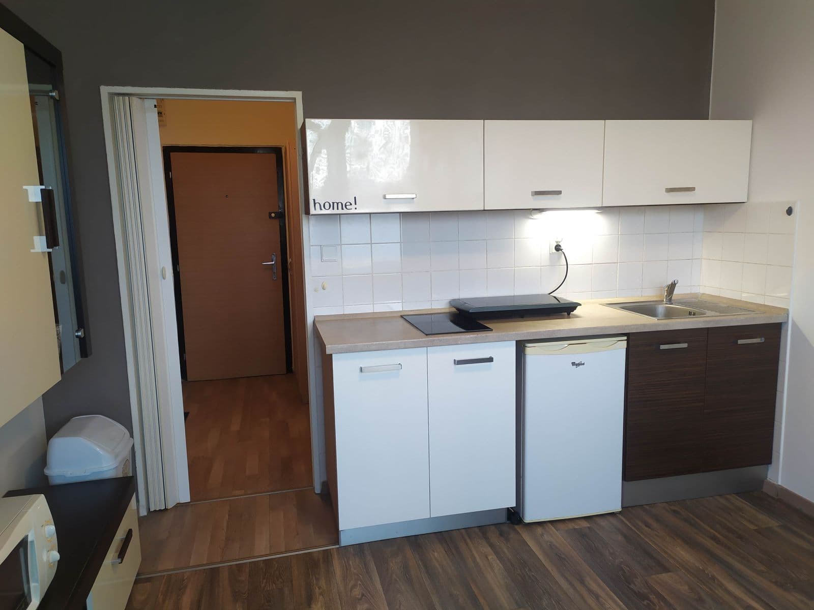 Studio flat to rent, 20 m², Štúrova, Prague, Prague Studio flat to rent, 20 m², Štúrova, Prague, Prague