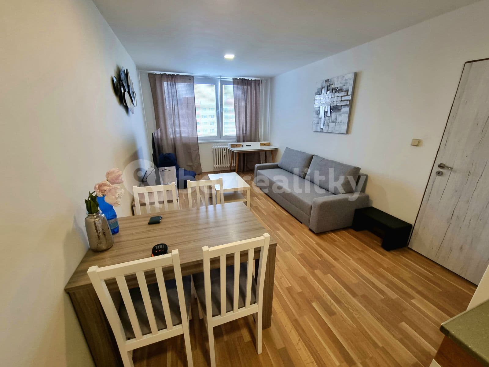 1 bedroom with open-plan kitchen flat to rent, 44 m², U Jezera, Prague, Prague 1 bedroom with open-plan kitchen flat to rent, 44 m², U Jezera, Prague, Prague