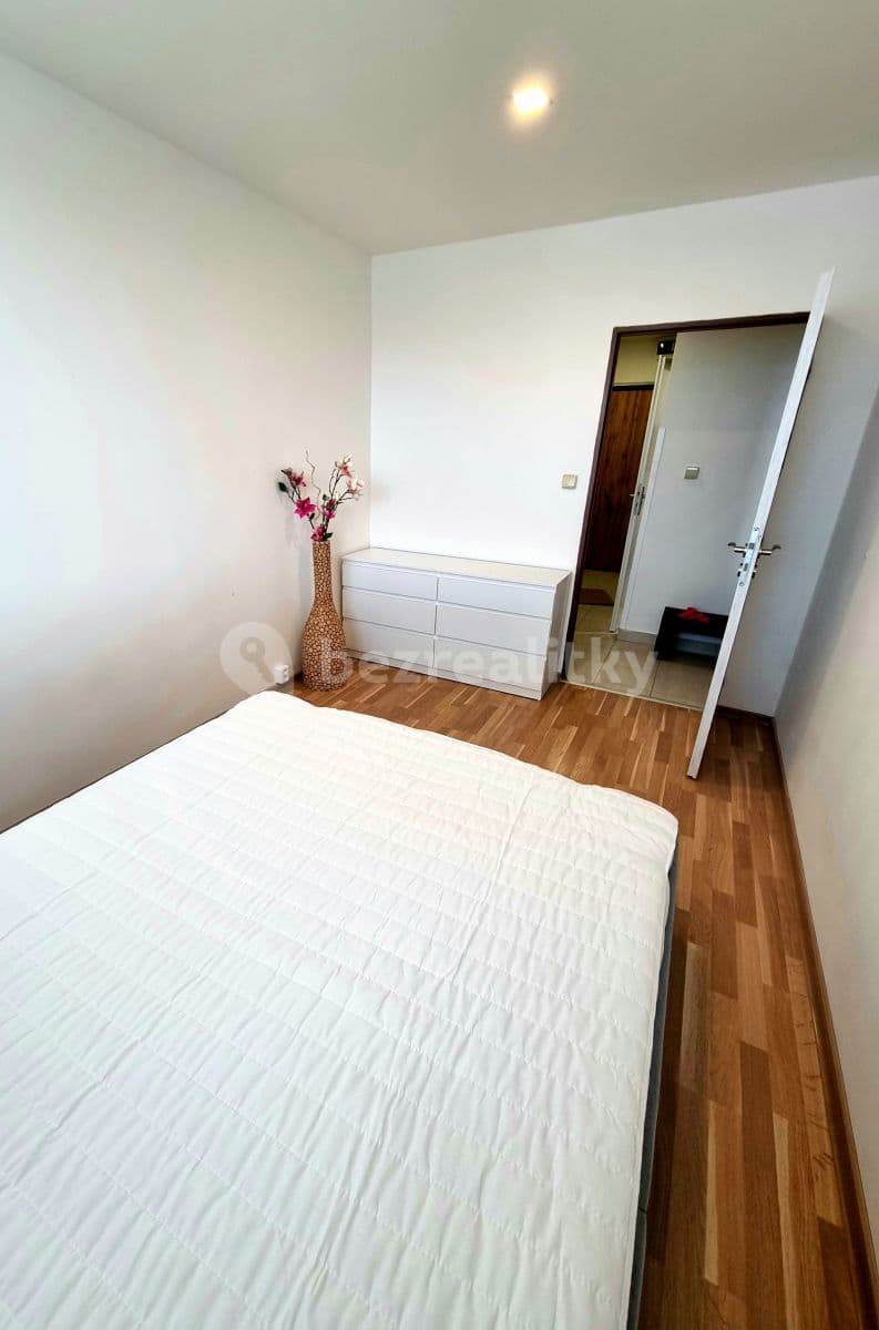 1 bedroom with open-plan kitchen flat to rent, 44 m², U Jezera, Prague, Prague 1 bedroom with open-plan kitchen flat to rent, 44 m², U Jezera, Prague, Prague
