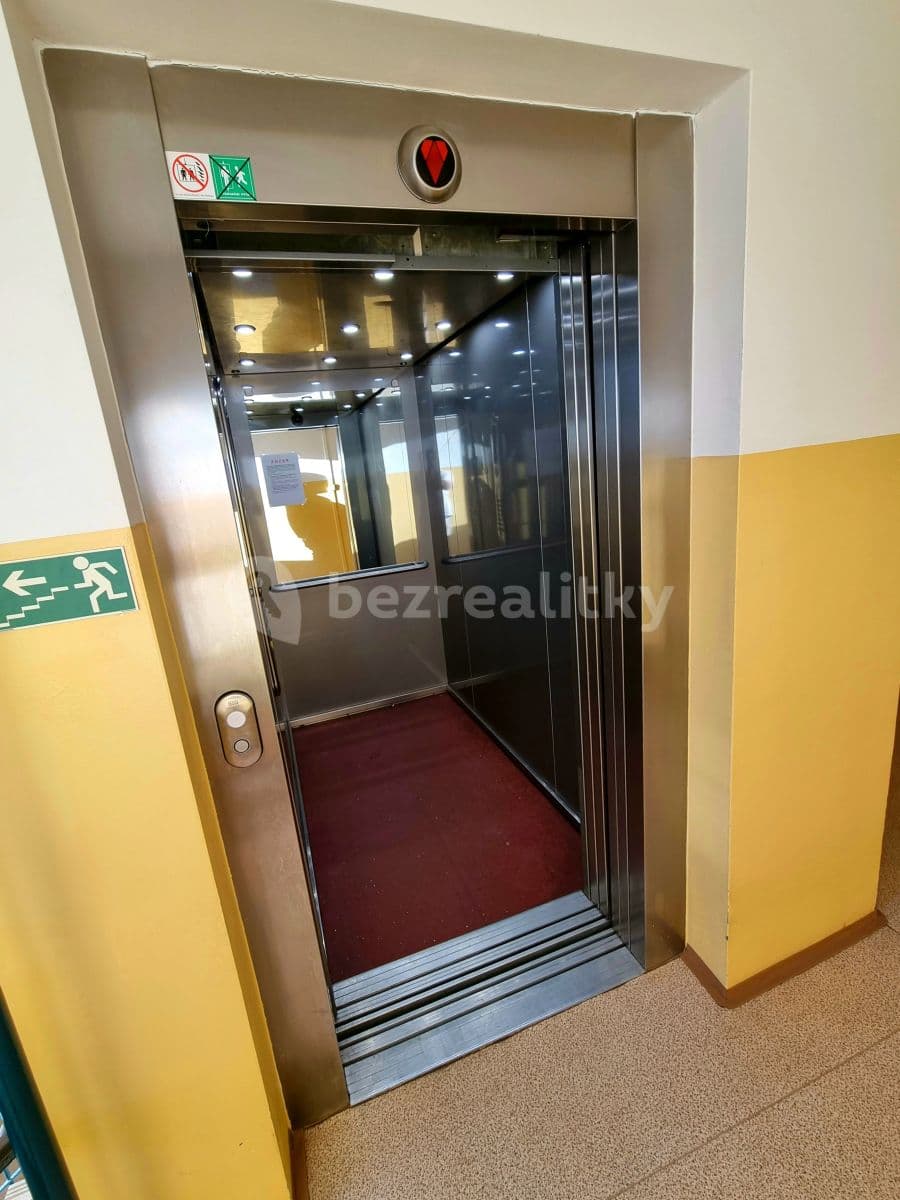 1 bedroom with open-plan kitchen flat to rent, 44 m², U Jezera, Prague, Prague 1 bedroom with open-plan kitchen flat to rent, 44 m², U Jezera, Prague, Prague