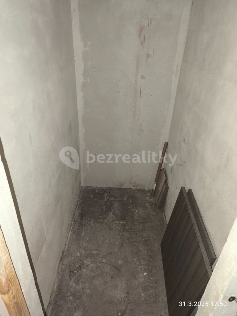 1 bedroom with open-plan kitchen flat to rent, 44 m², U Jezera, Prague, Prague 1 bedroom with open-plan kitchen flat to rent, 44 m², U Jezera, Prague, Prague