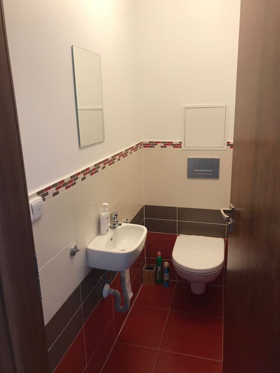 2 bedroom with open-plan kitchen flat to rent, 90 m², Na Srážku, Prague, Prague 2 bedroom with open-plan kitchen flat to rent, 90 m², Na Srážku, Prague, Prague