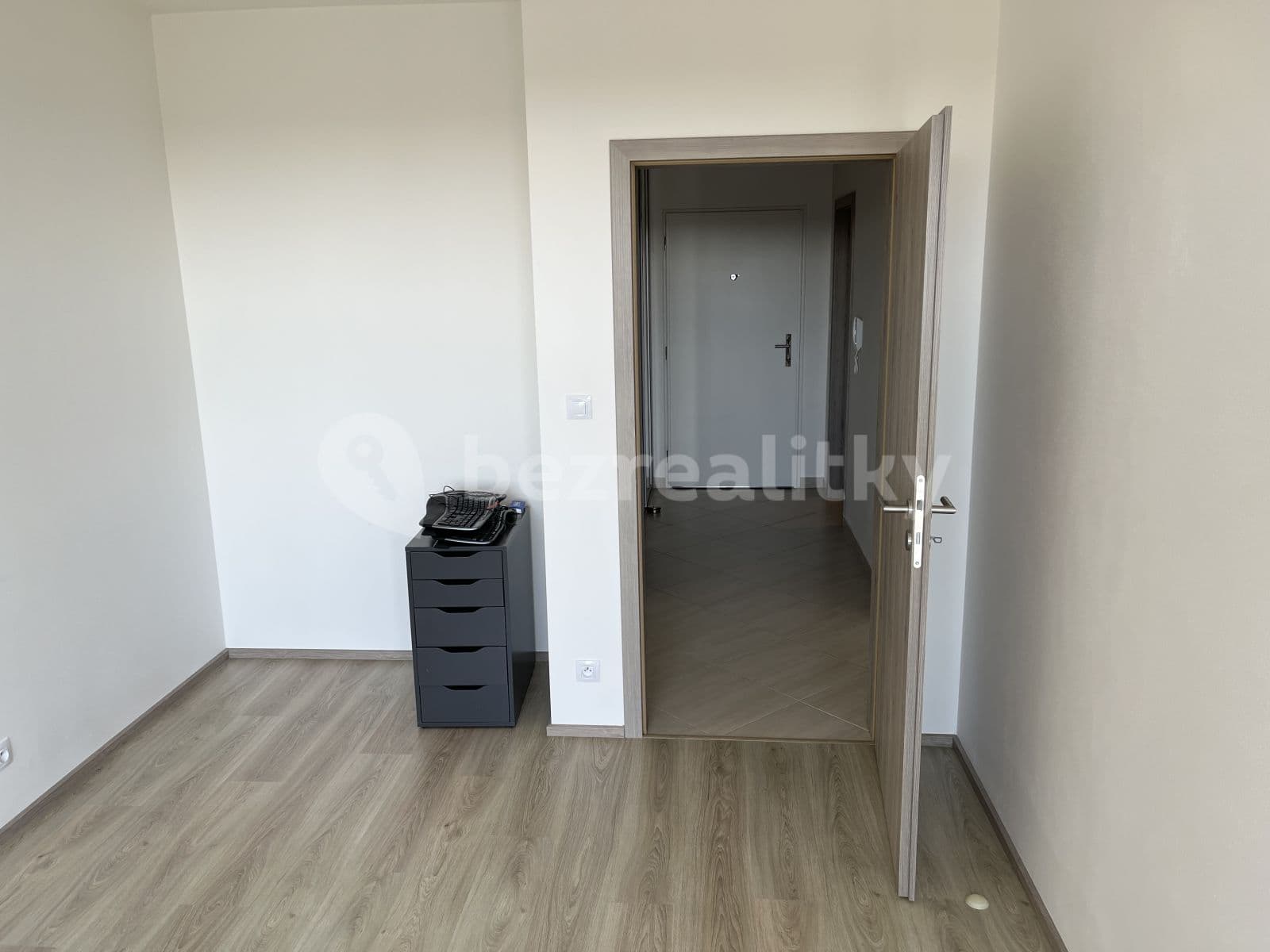 1 bedroom with open-plan kitchen flat to rent, 57 m², Losenická, Prague, Prague 1 bedroom with open-plan kitchen flat to rent, 57 m², Losenická, Prague, Prague