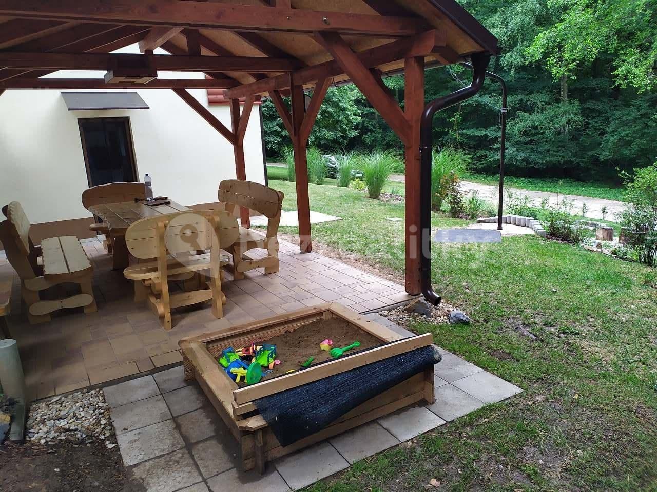 recreational property to rent, 0 m², Kněždub, Jihomoravský Region recreational property to rent, 0 m², Kněždub, Jihomoravský Region