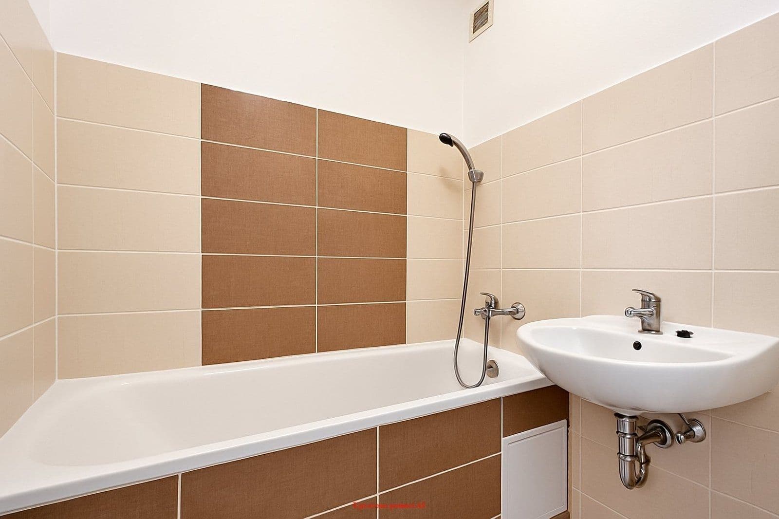 3 bedroom flat to rent, 69 m², Matuškova, Havířov, Moravskoslezský Region 3 bedroom flat to rent, 69 m², Matuškova, Havířov, Moravskoslezský Region