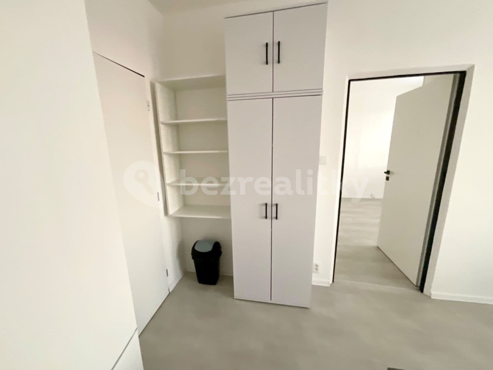1 bedroom with open-plan kitchen flat to rent, 40 m², Revoluční, Nýřany, Plzeňský Region 1 bedroom with open-plan kitchen flat to rent, 40 m², Revoluční, Nýřany, Plzeňský Region