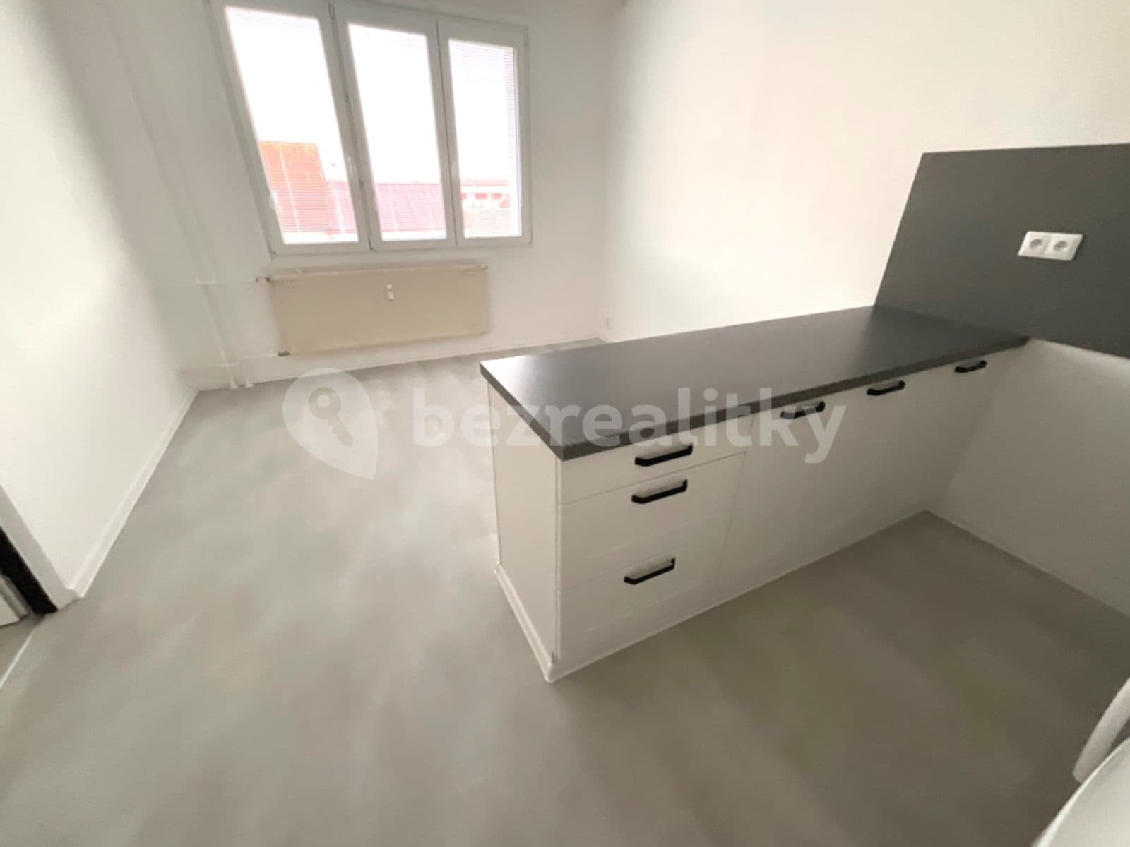 1 bedroom with open-plan kitchen flat to rent, 40 m², Revoluční, Nýřany, Plzeňský Region 1 bedroom with open-plan kitchen flat to rent, 40 m², Revoluční, Nýřany, Plzeňský Region