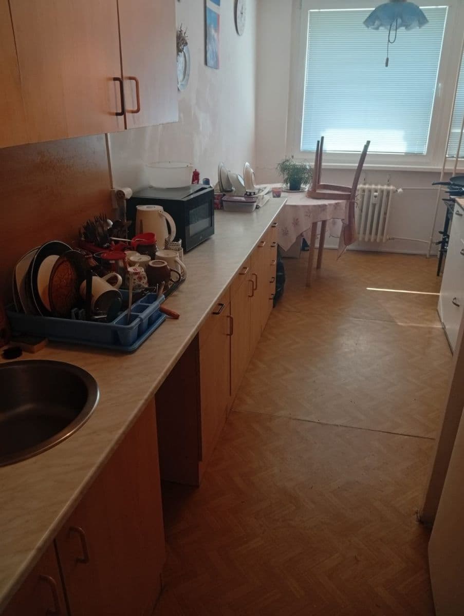 3 bedroom flat to rent, 12 m², Družicová, Prague, Prague 3 bedroom flat to rent, 12 m², Družicová, Prague, Prague