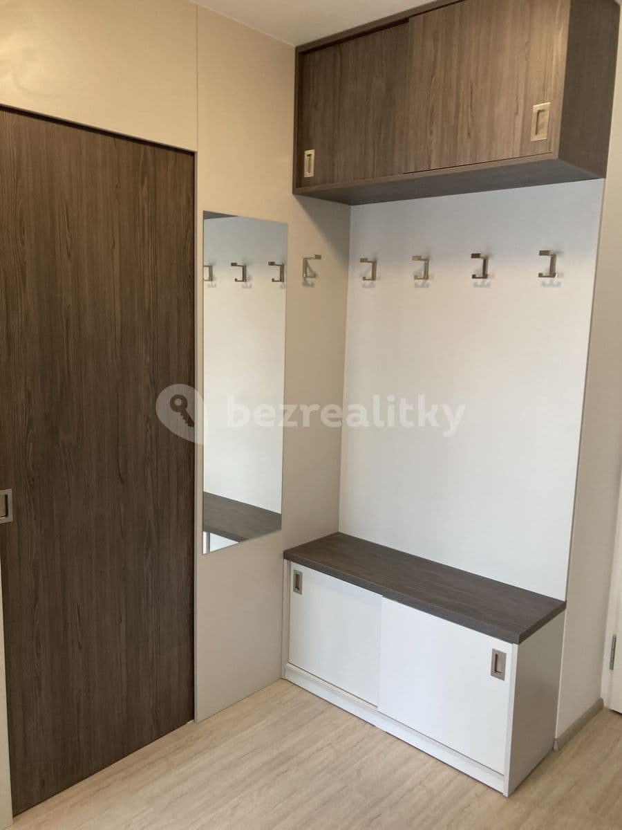 1 bedroom with open-plan kitchen flat to rent, 62 m², Sportovní, Brno, Jihomoravský Region 1 bedroom with open-plan kitchen flat to rent, 62 m², Sportovní, Brno, Jihomoravský Region