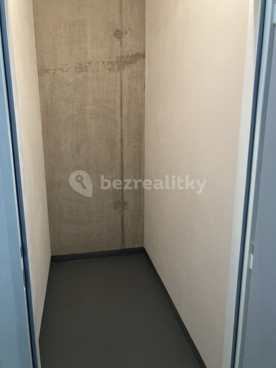 1 bedroom with open-plan kitchen flat to rent, 62 m², Sportovní, Brno, Jihomoravský Region 1 bedroom with open-plan kitchen flat to rent, 62 m², Sportovní, Brno, Jihomoravský Region