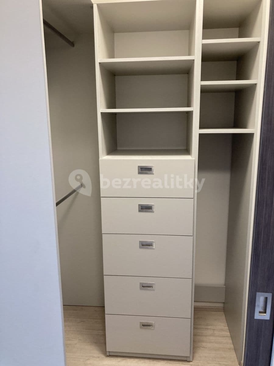 1 bedroom with open-plan kitchen flat to rent, 62 m², Sportovní, Brno, Jihomoravský Region 1 bedroom with open-plan kitchen flat to rent, 62 m², Sportovní, Brno, Jihomoravský Region