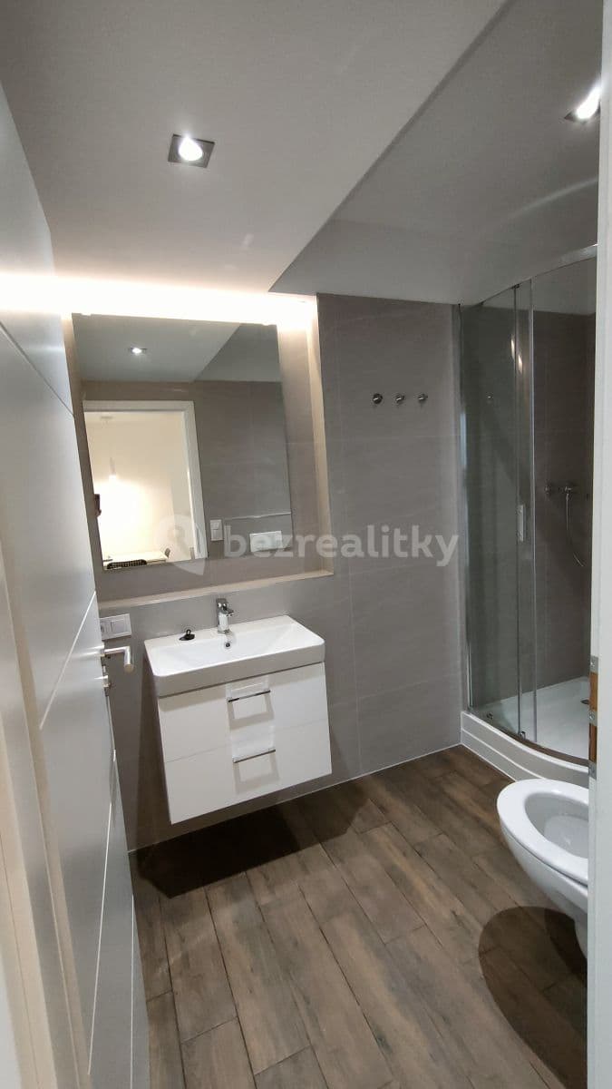 2 bedroom flat to rent, 38 m², Koněvova, Prague, Prague 2 bedroom flat to rent, 38 m², Koněvova, Prague, Prague