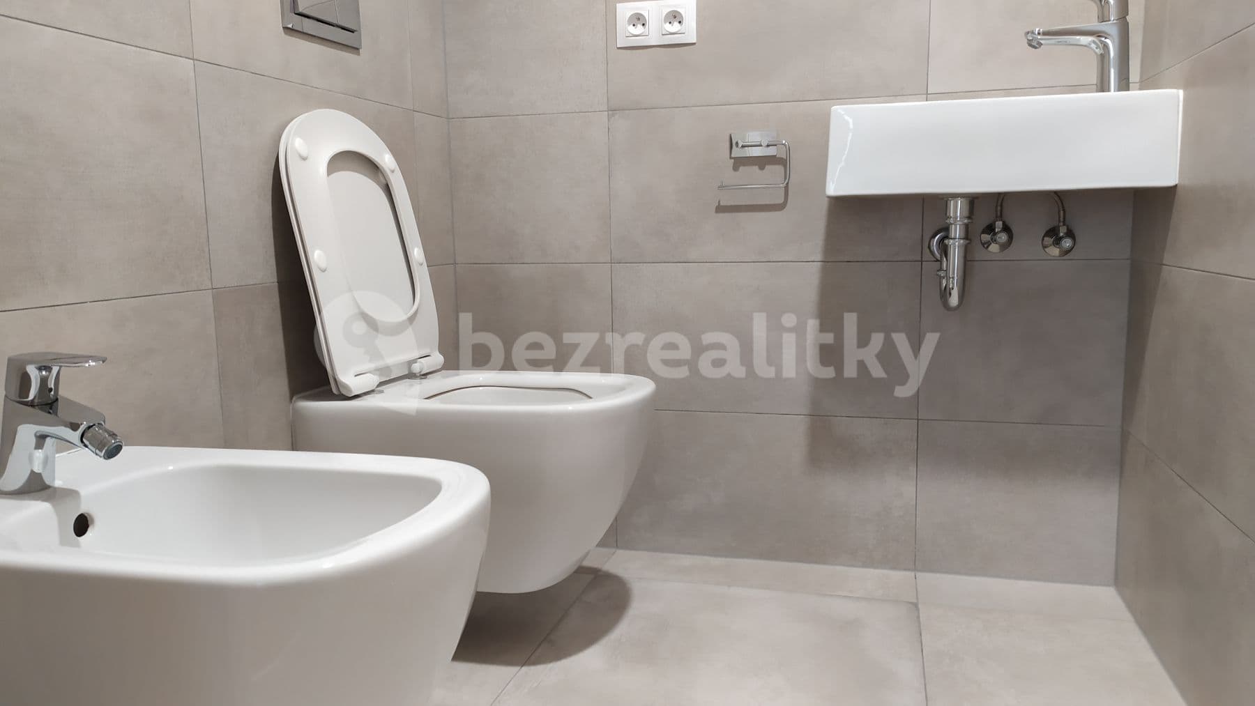 2 bedroom with open-plan kitchen flat to rent, 66 m², Mukařovského, Prague, Prague 2 bedroom with open-plan kitchen flat to rent, 66 m², Mukařovského, Prague, Prague