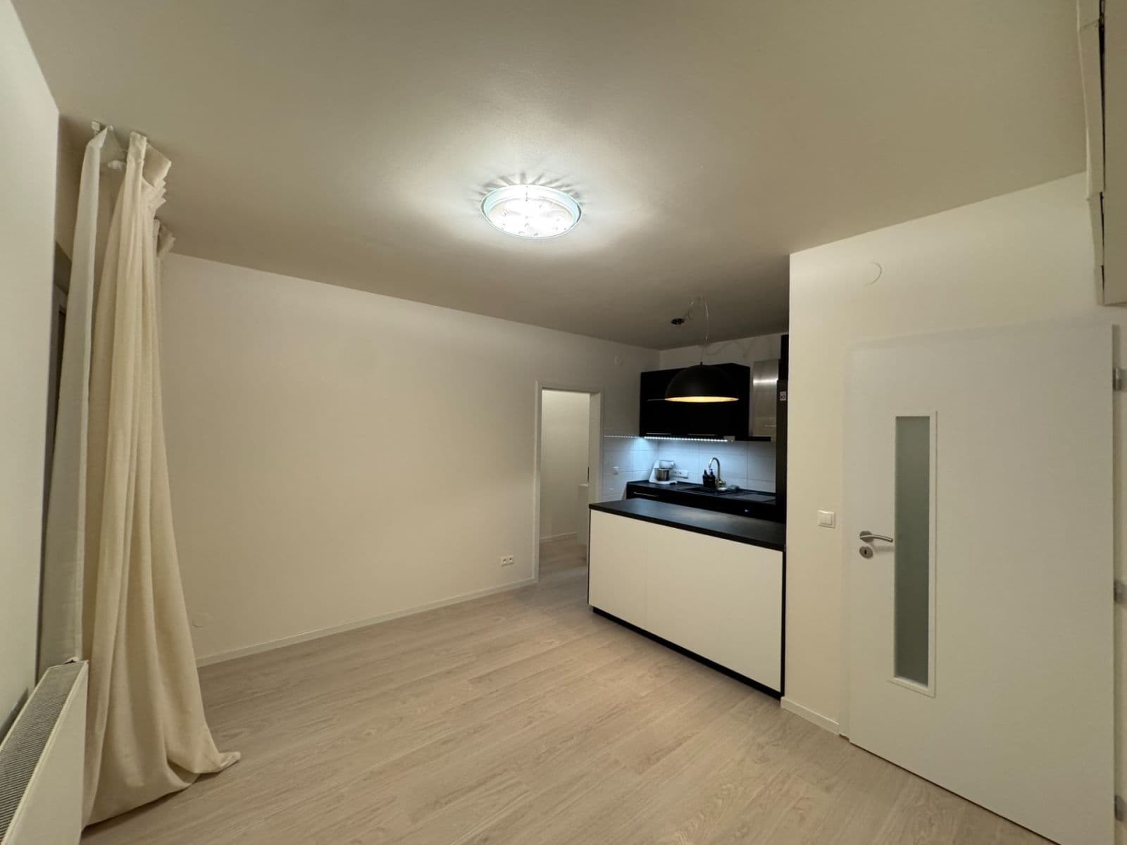 2 bedroom with open-plan kitchen flat to rent, 55 m², Generála Selnera, Kladno, Středočeský Region 2 bedroom with open-plan kitchen flat to rent, 55 m², Generála Selnera, Kladno, Středočeský Region